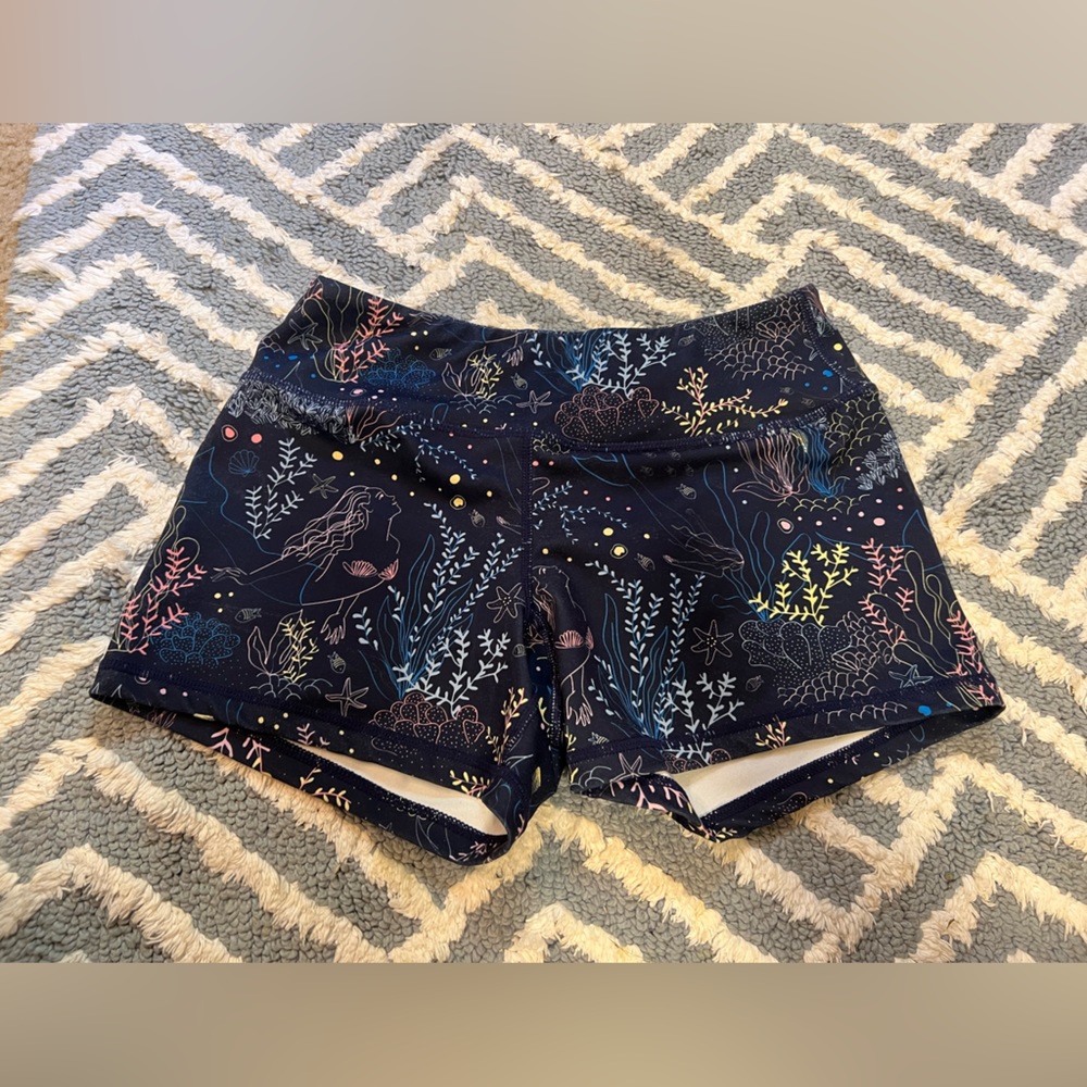 BORN PRIMITIVE SHORTS